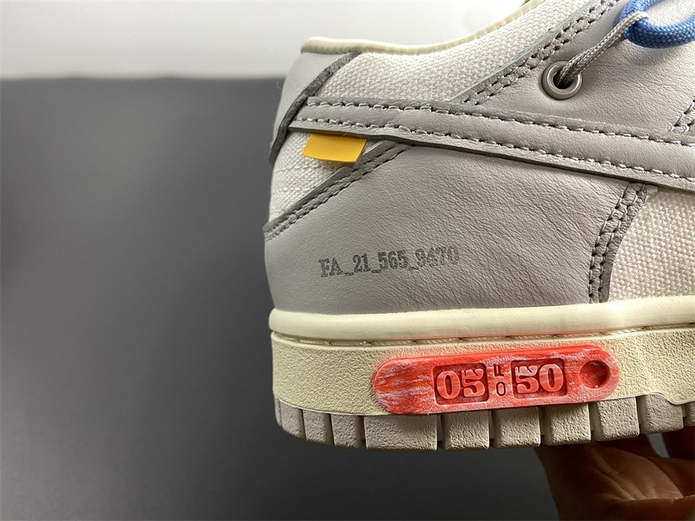 Off-White x Nike Dunk Low DM1602-113